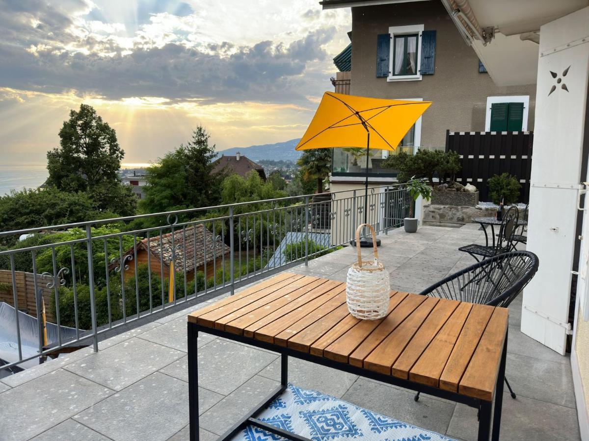 Villa Montreux Exteriör bild
