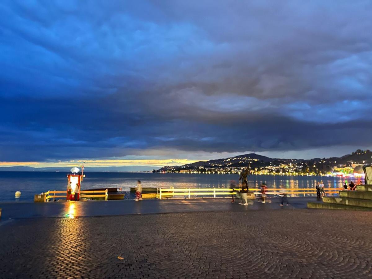 Villa Montreux Exteriör bild