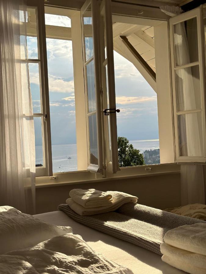 Villa Montreux Exteriör bild