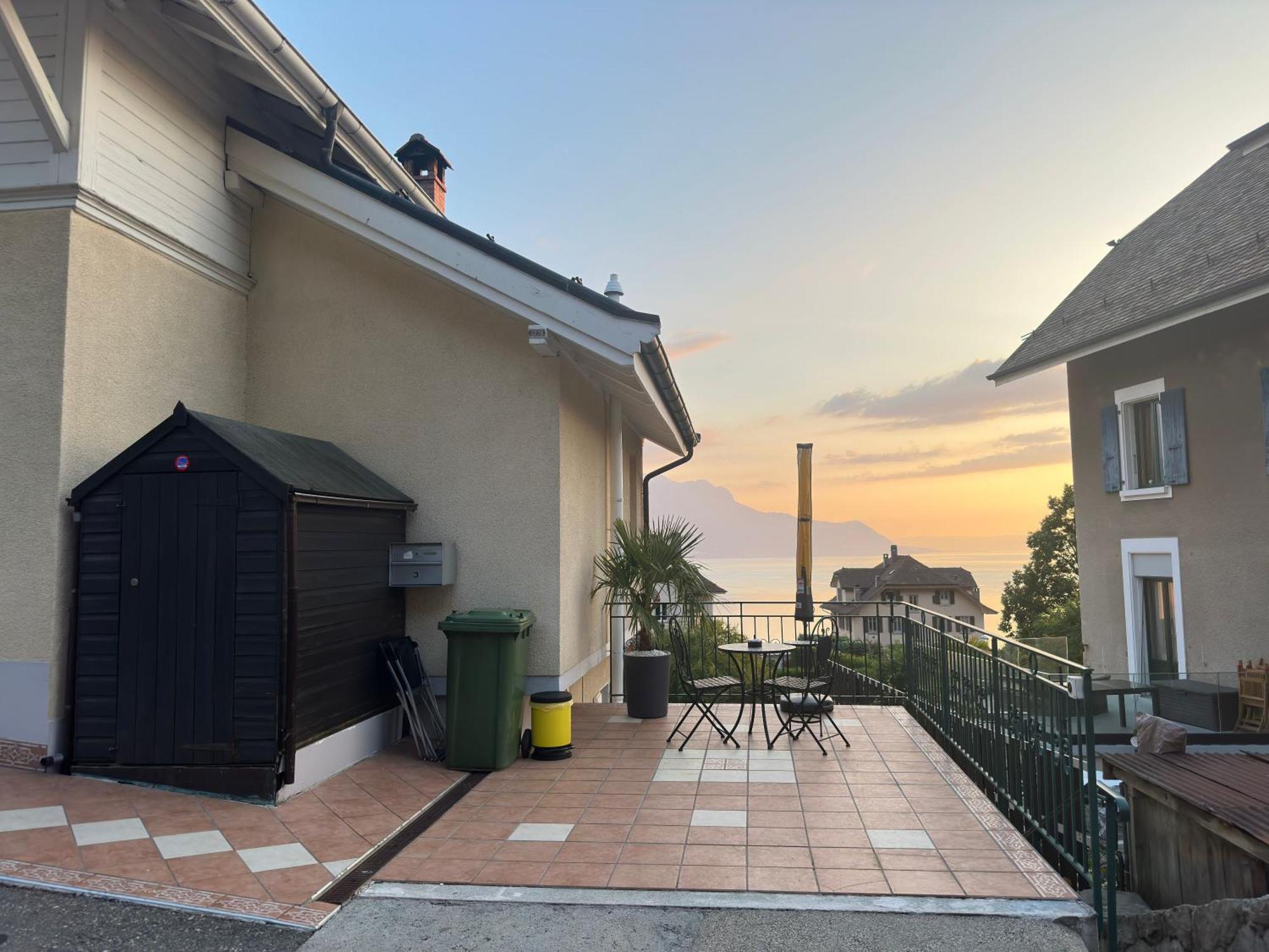 Villa Montreux Exteriör bild