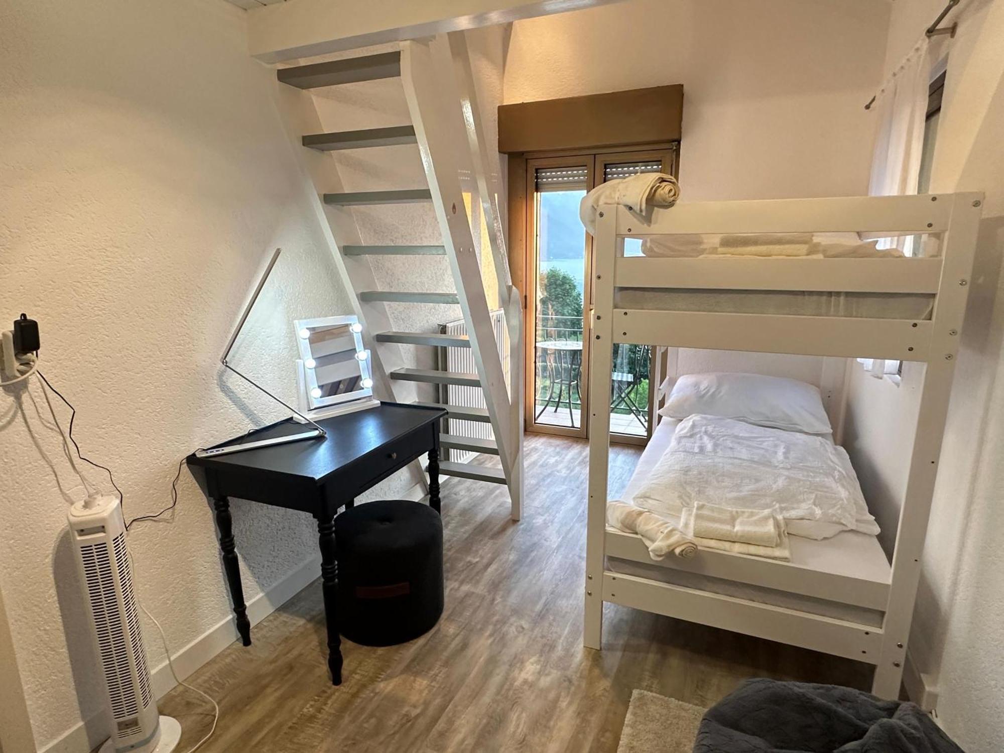 Villa Montreux Exteriör bild