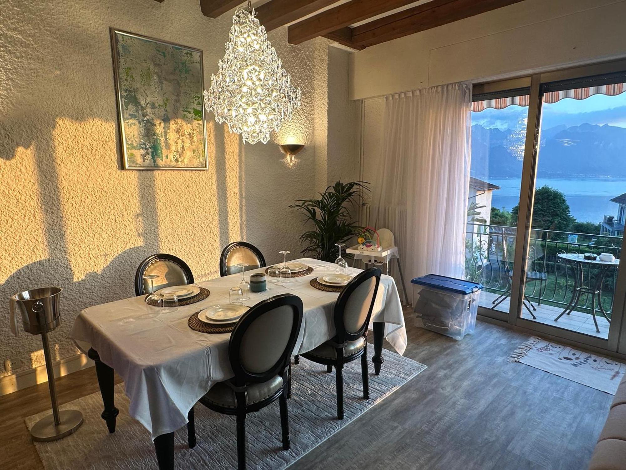 Villa Montreux Exteriör bild